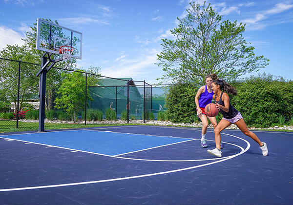 women playing basketball